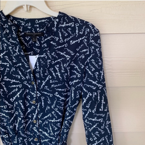 Banana Republic Dresses & Skirts - Banana Republic French Words Button Up Dress sz 0
